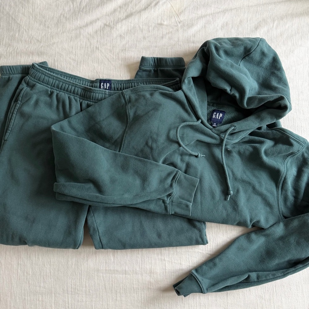 GAP Men’s Teal Hoodie and Joggers Set